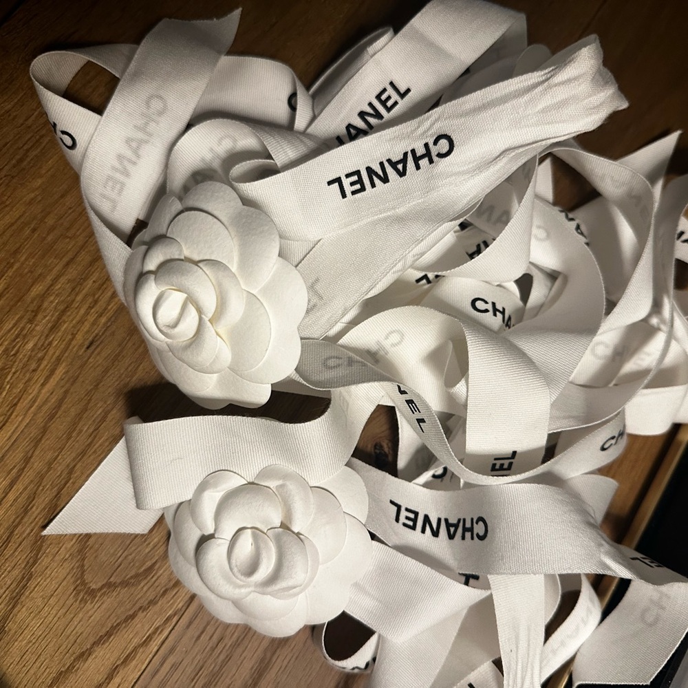 Chanel White Ribbon with Flower